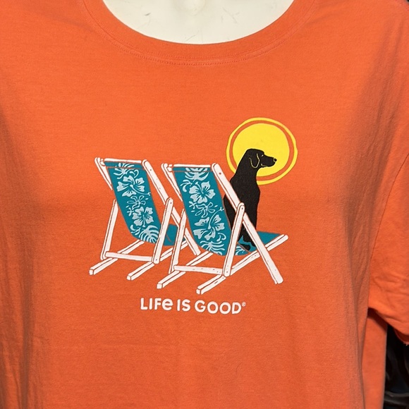 LIFE IS GOOD CORAL BLACK LAB AT BEACH SHORT SLEEVE CRUSHER TEE / T SHIRT TOP. - Picture 2 of 7